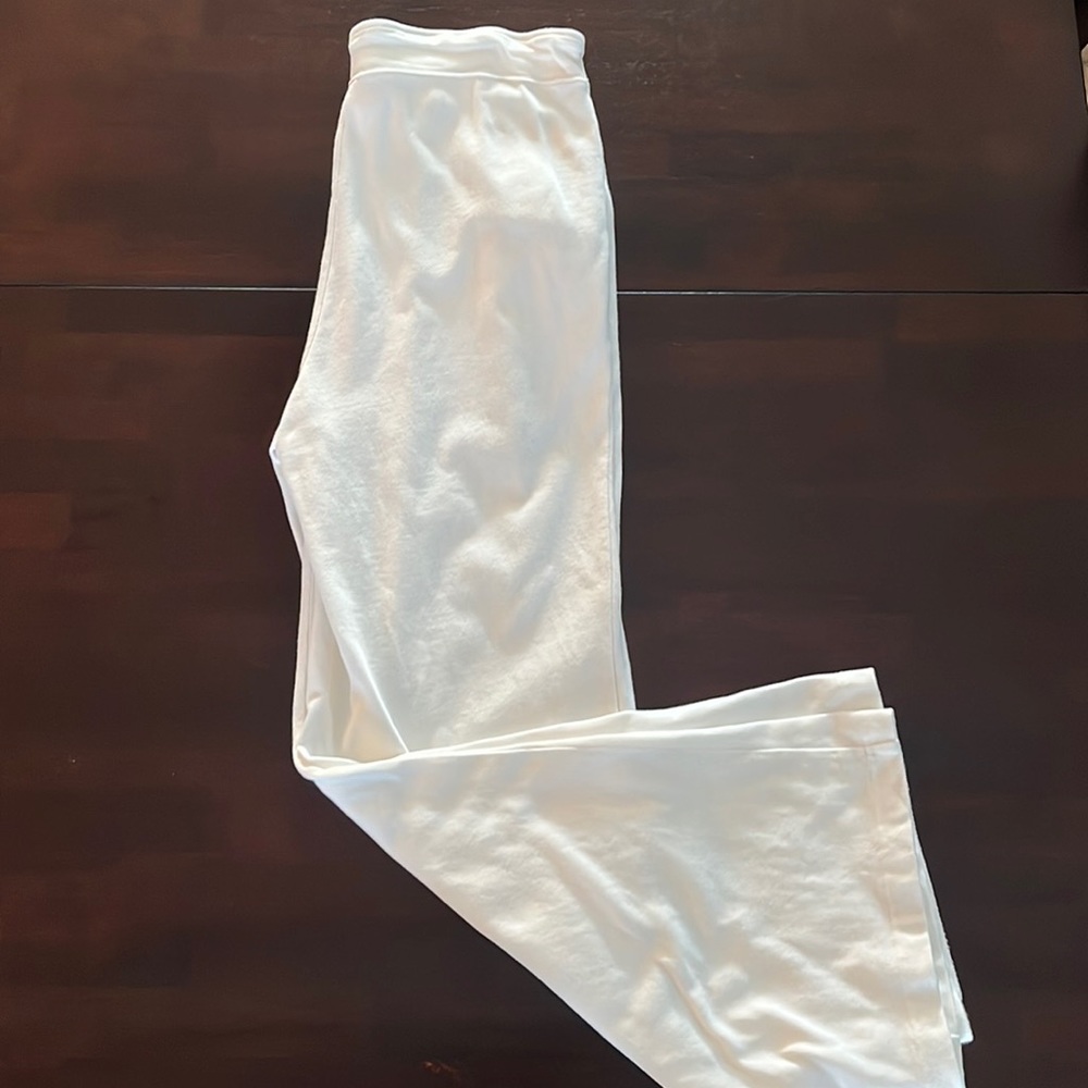 Liz Clairborne white sweat pants